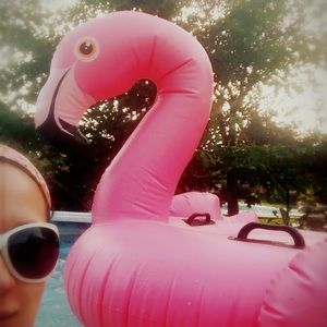 Meet your Posher, Dee